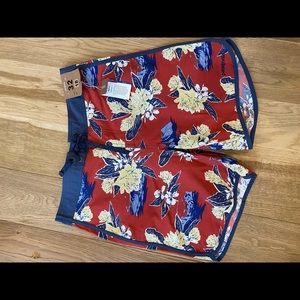 Patagonia - Men’s Board Shorts - Size 32 NWT